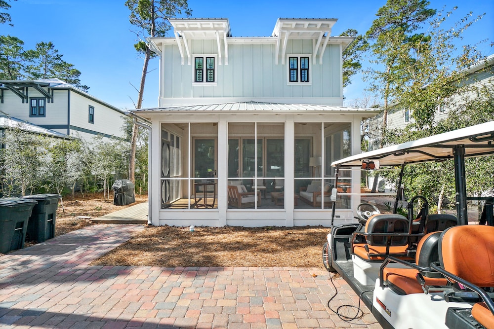 Magnolia Cottages by the Sea by Panhandle Getaways