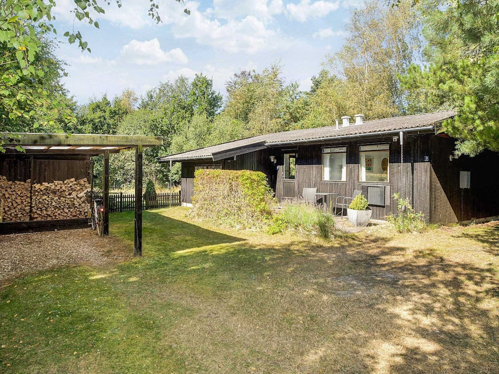 6 Person Holiday Home in Hojby