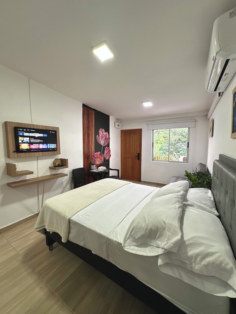 APARTA HOTEL PROVENZA