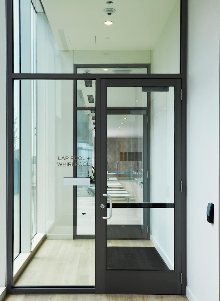 Luxe Apts Stunning Lake Views Resort Amenities