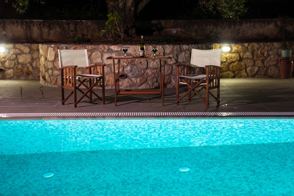 Koxyli Village Studios & Apartments