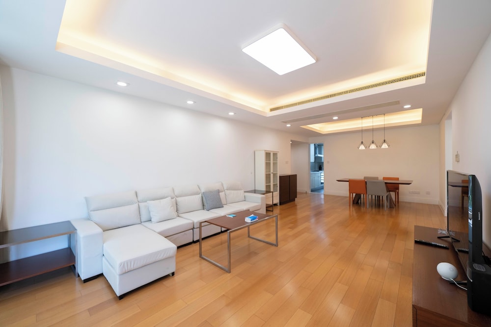 Tyms Stylish 3BR 2BA Apt Xuhui Center