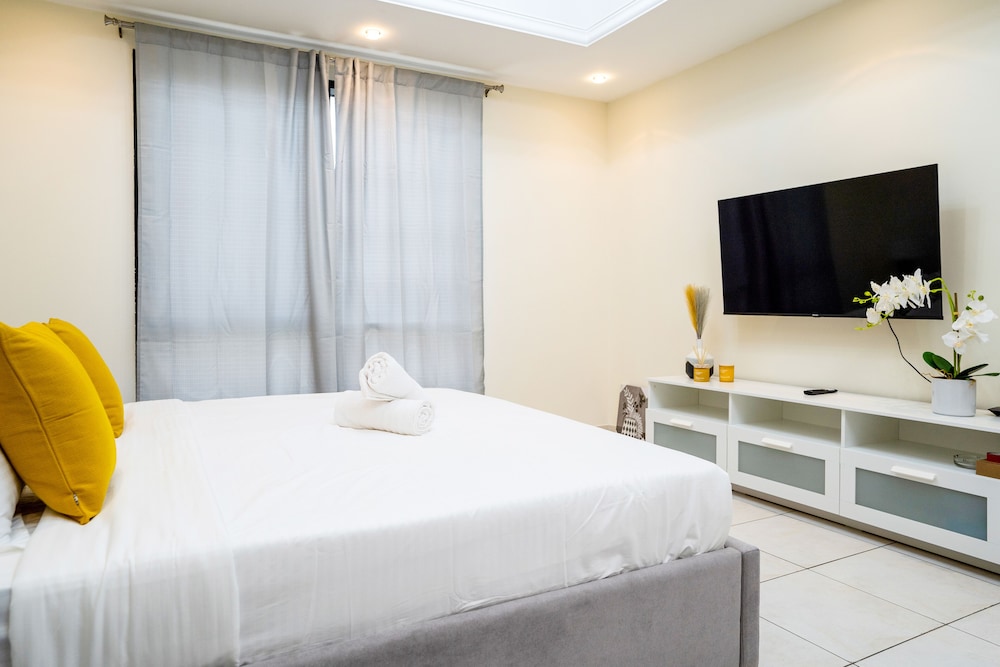 Tanin - Luxurious and Contemporary Studio in JLT Cluster R