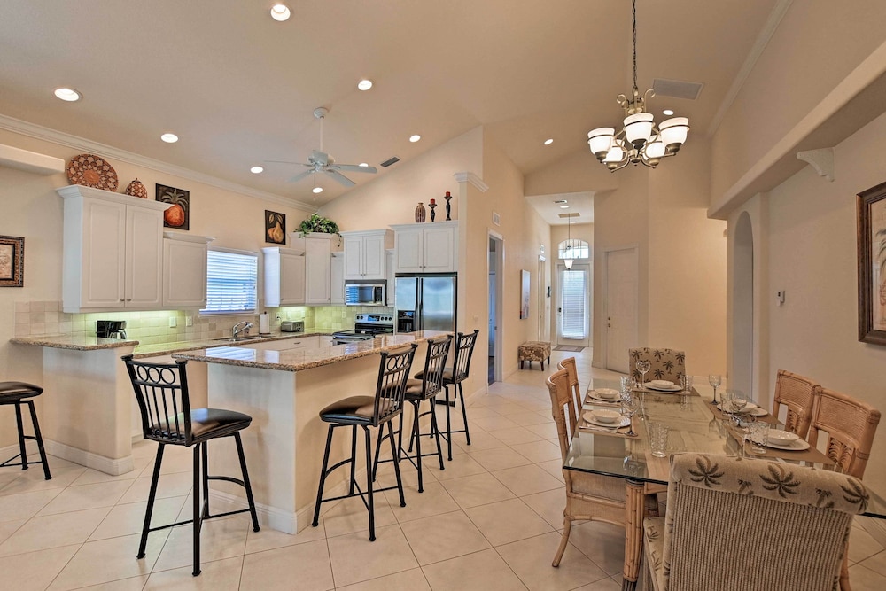 Naples Home w/ Private Heated Saltwater Pool/lanai