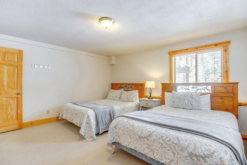 6 Mi to Winter Park Resort: Spacious Family Cabin