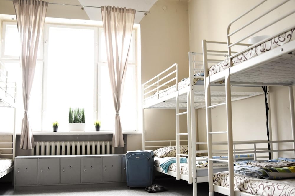 R Hostel