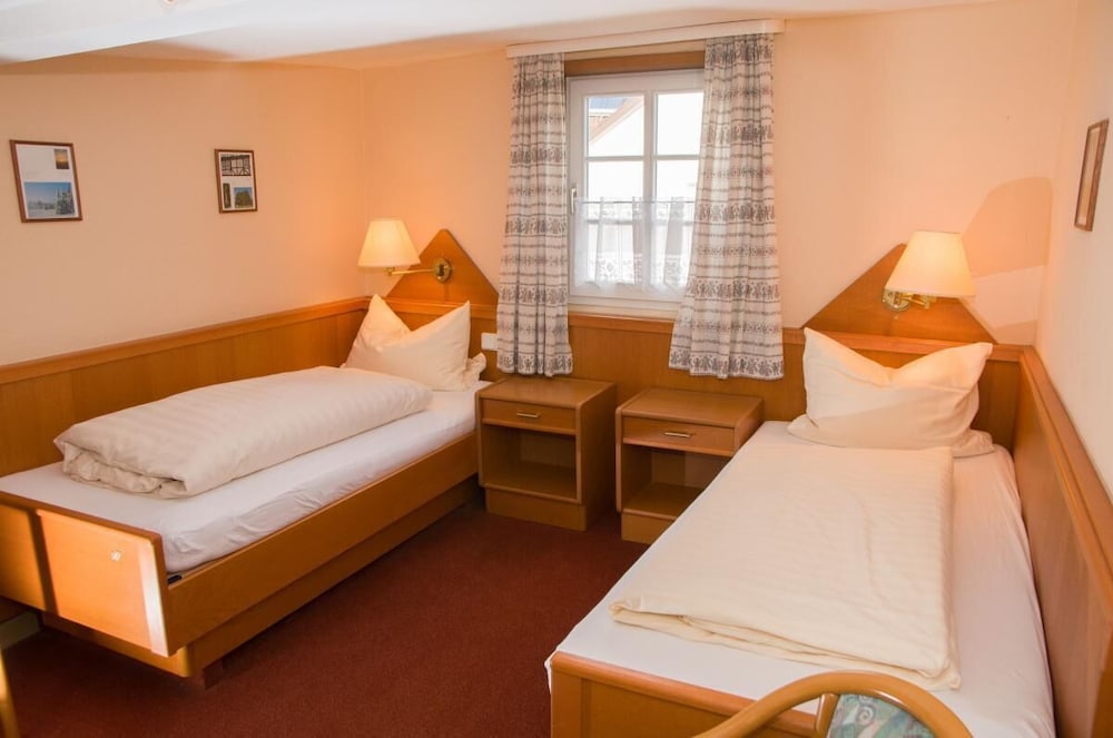 Altstadthotel garni Frankfurter Hof view 4