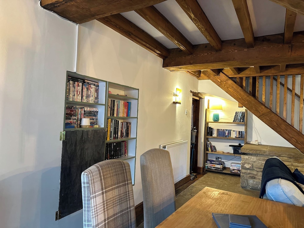 ๐ฟ Quaint Country Cottage With Valley Views, Dog-friendly & Horse-friendly