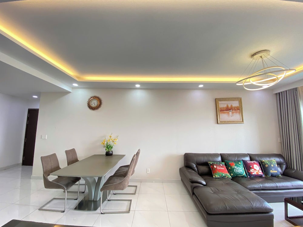 SUNRISE CITY VIEW Residences
