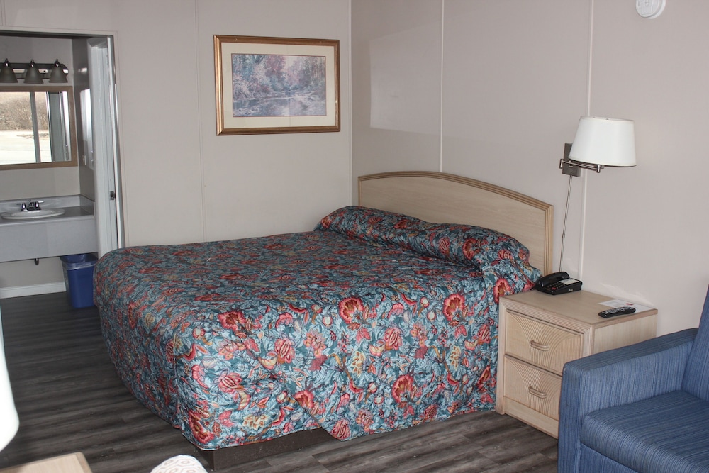 Red Carpet Inn - Louisville