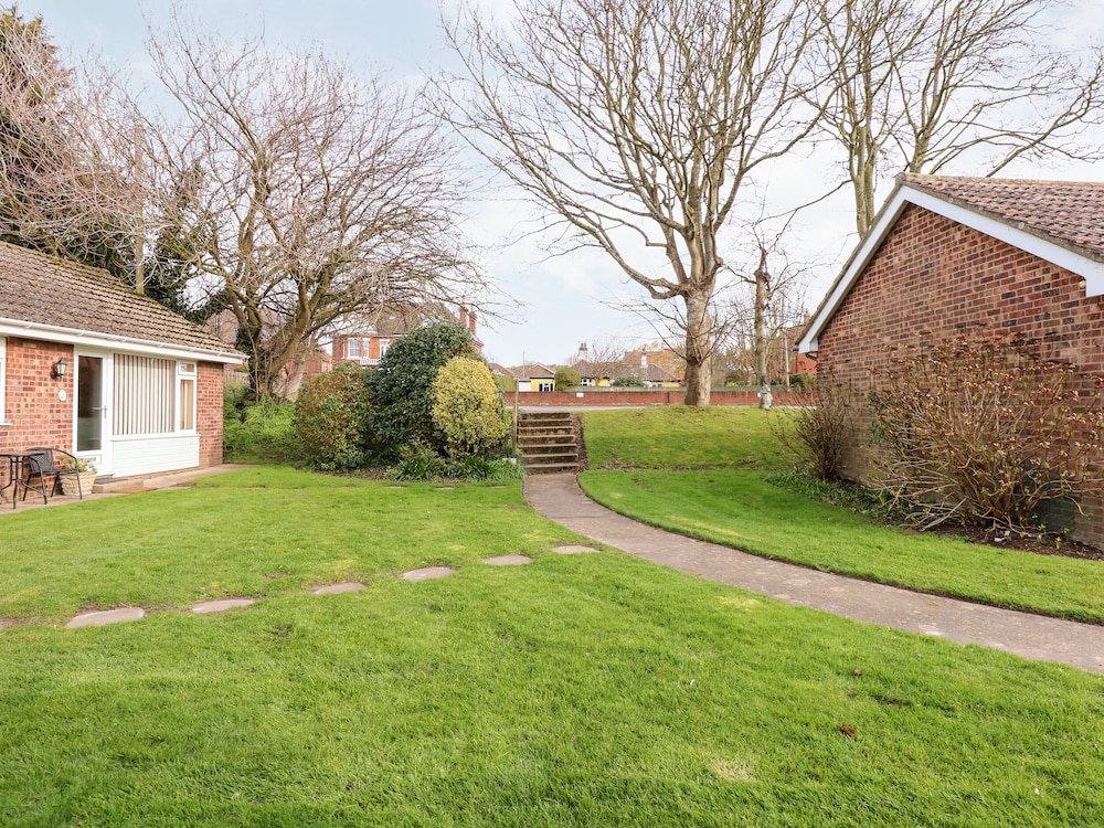 8 Royal Chalet Park