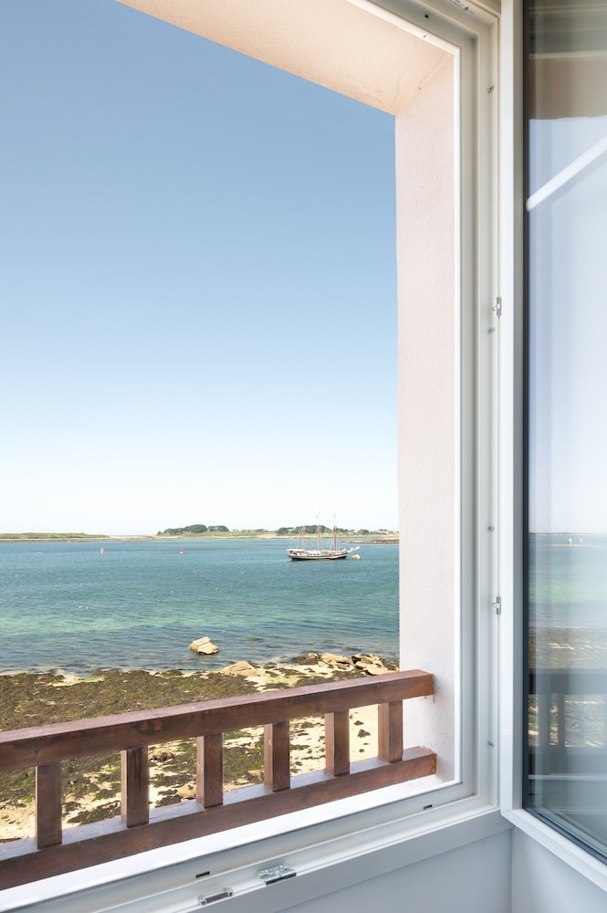 Luxury Apartment With Magnificent sea View