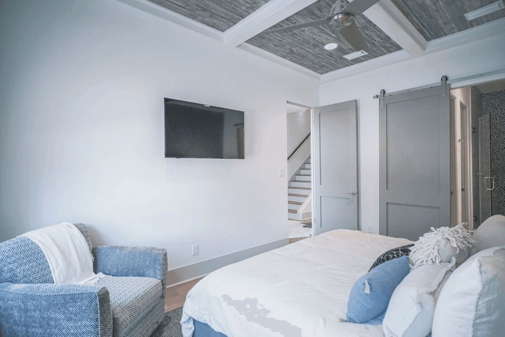 Beauty and the Beach by Avantstay Rooftop w/ Gulf Views, Pool Access