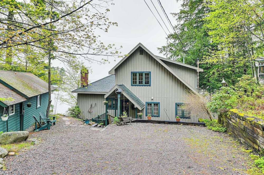 Lakefront Adirondacks Home: Lake George Oasis!