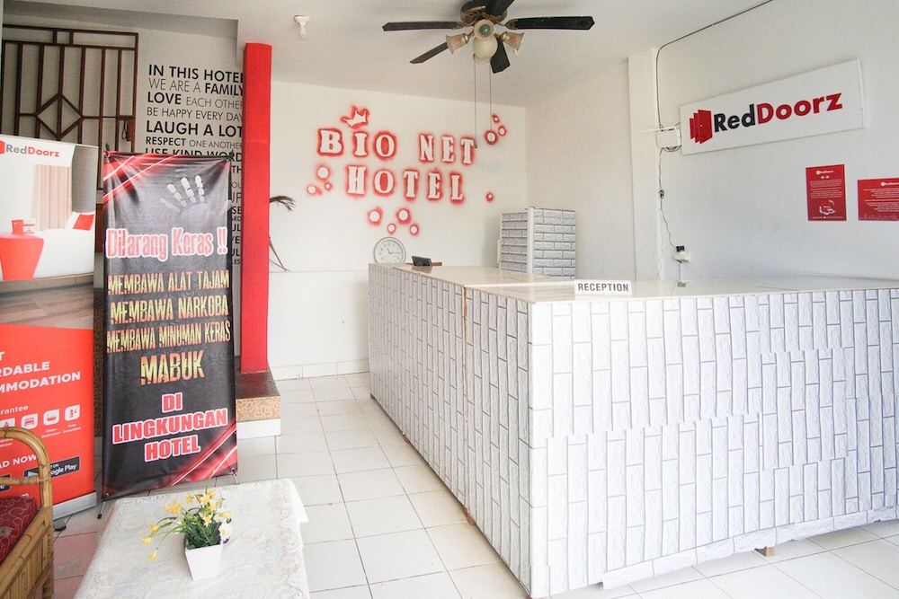 RedDoorz near Mall Abepura view 3
