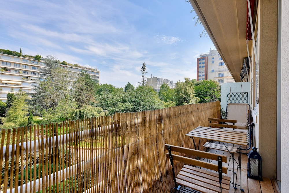 Prestige Paris Posh 16rd