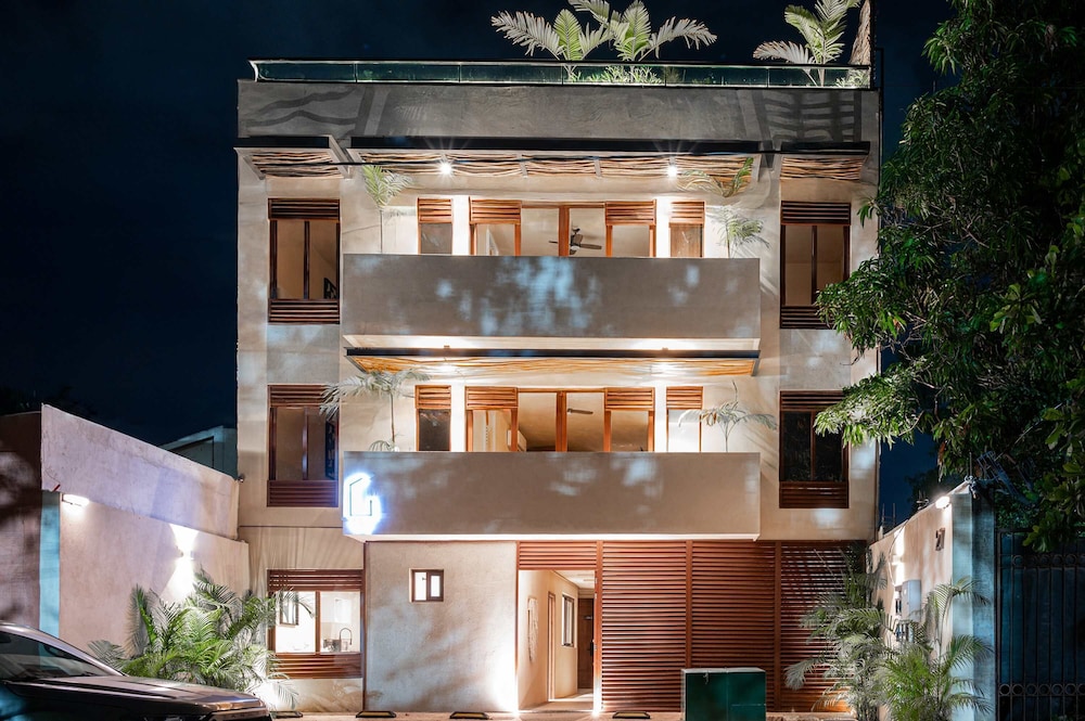 Family Pool and Beach the Perfect Getaway