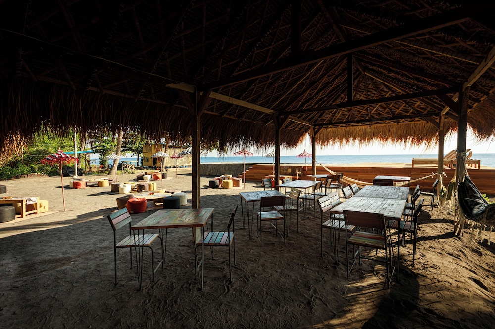 Barefoot Glamping
