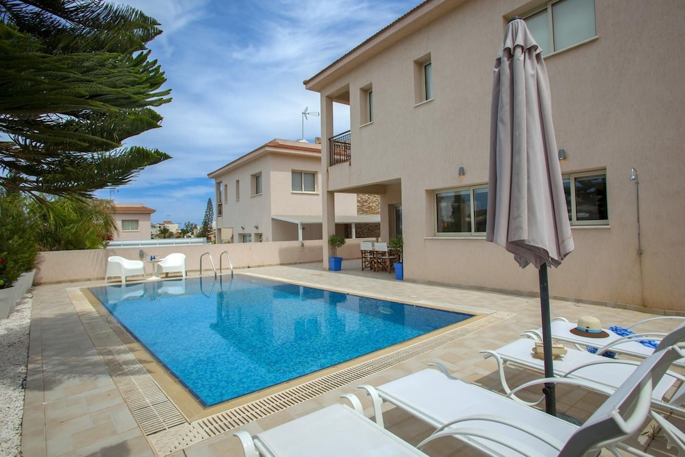 Villa Michelle 2 in Protaras