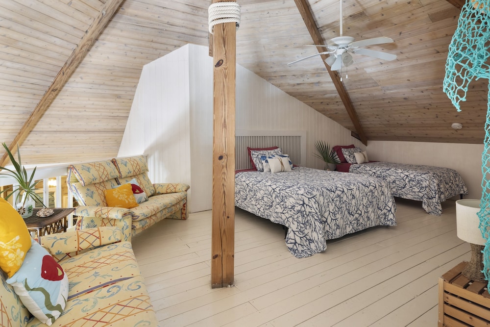 Shangri-la  Orchid Cottage 4 Bedroom Home - Property Image 6