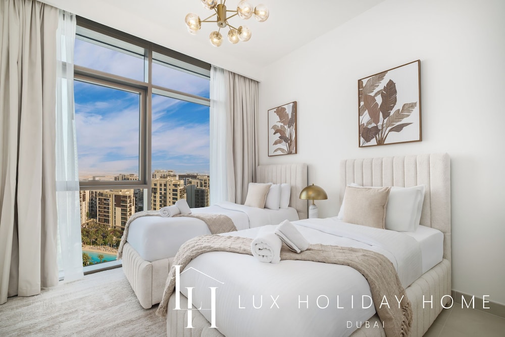 LUX The Creek Palace Residence Suite 2