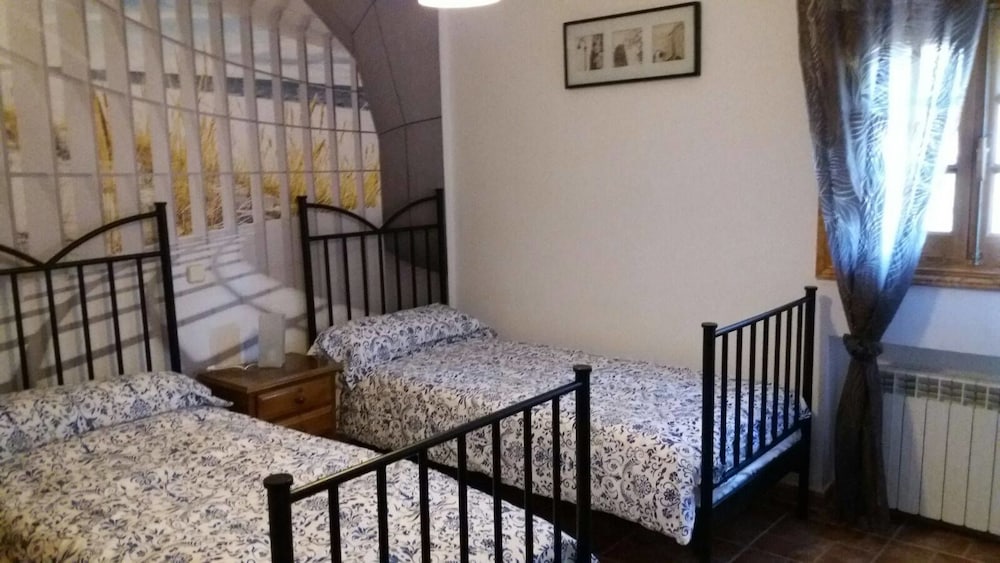 Hostal Rural Valverde photo 4