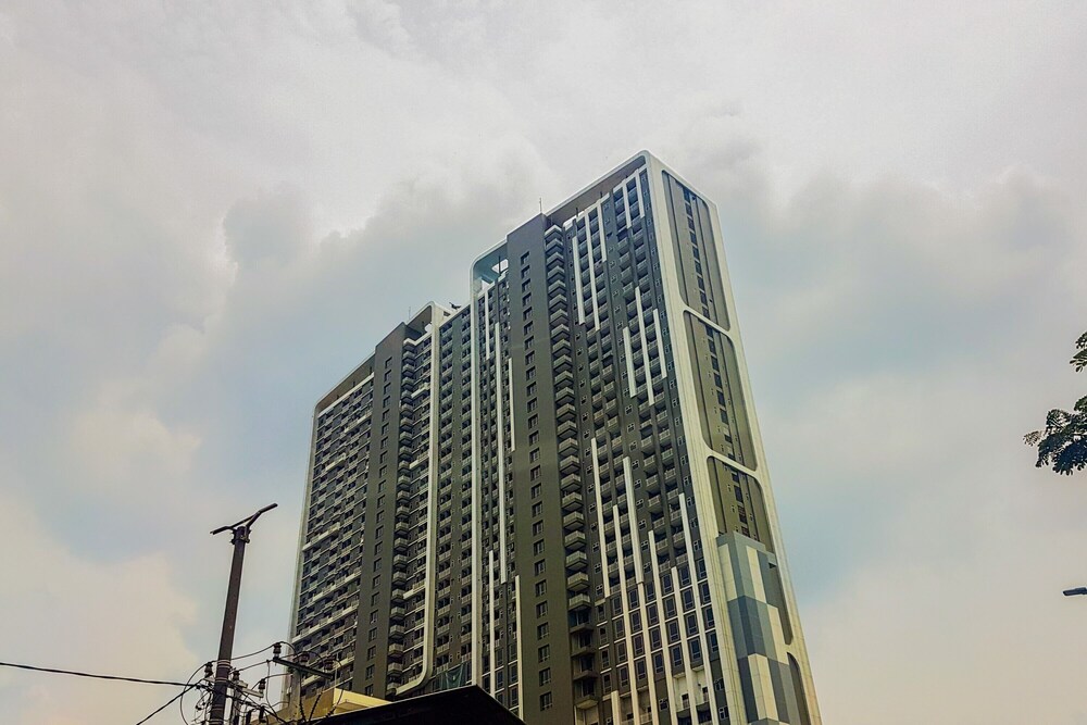 Minimalist Studio Room at Springwood Residence Tangerang Apartment