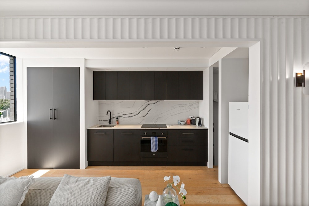 Bright 2-bed Apt With Spectacular Bridge Views