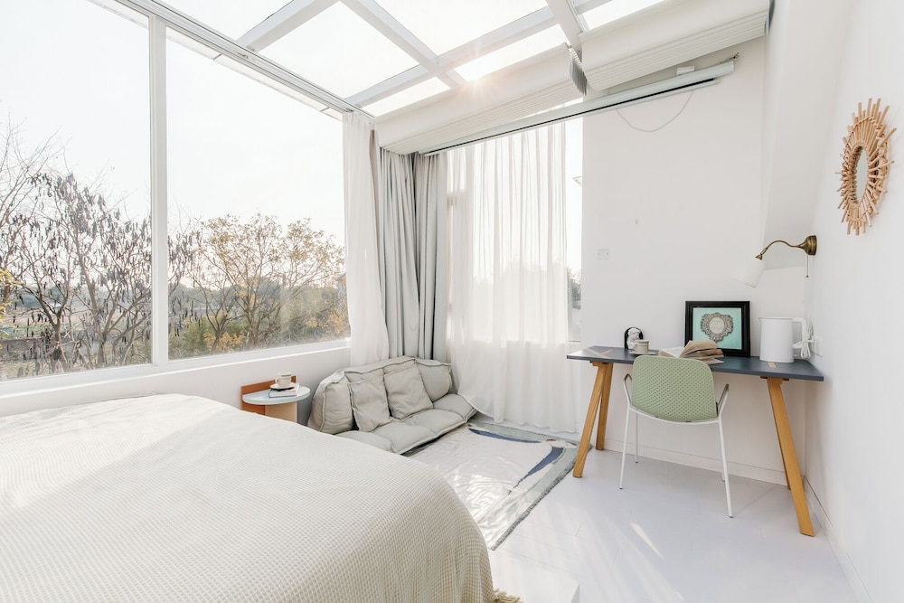 Shanghai Ruochu Designer Guesthouse-Near Shanghai Pudong Airport & Disneyland