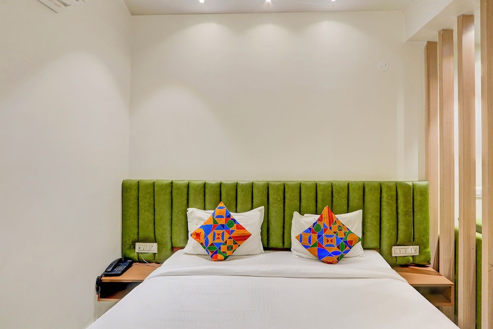 Fabhotel Silver Cloud