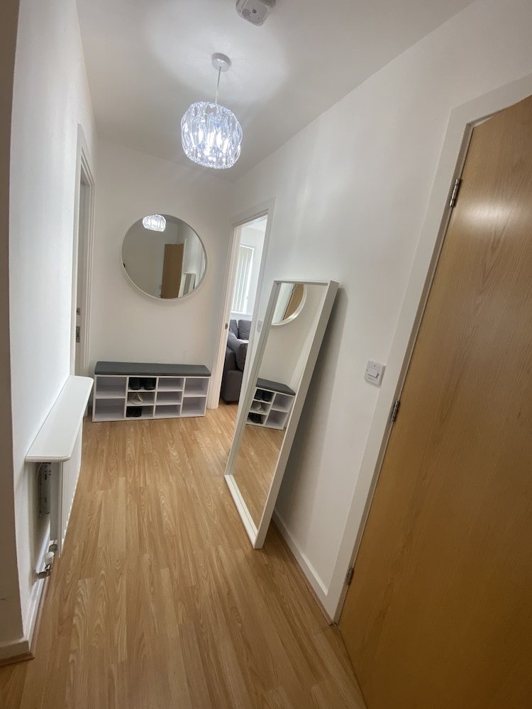 Captivating 1-bed Apartment in Barking view 2