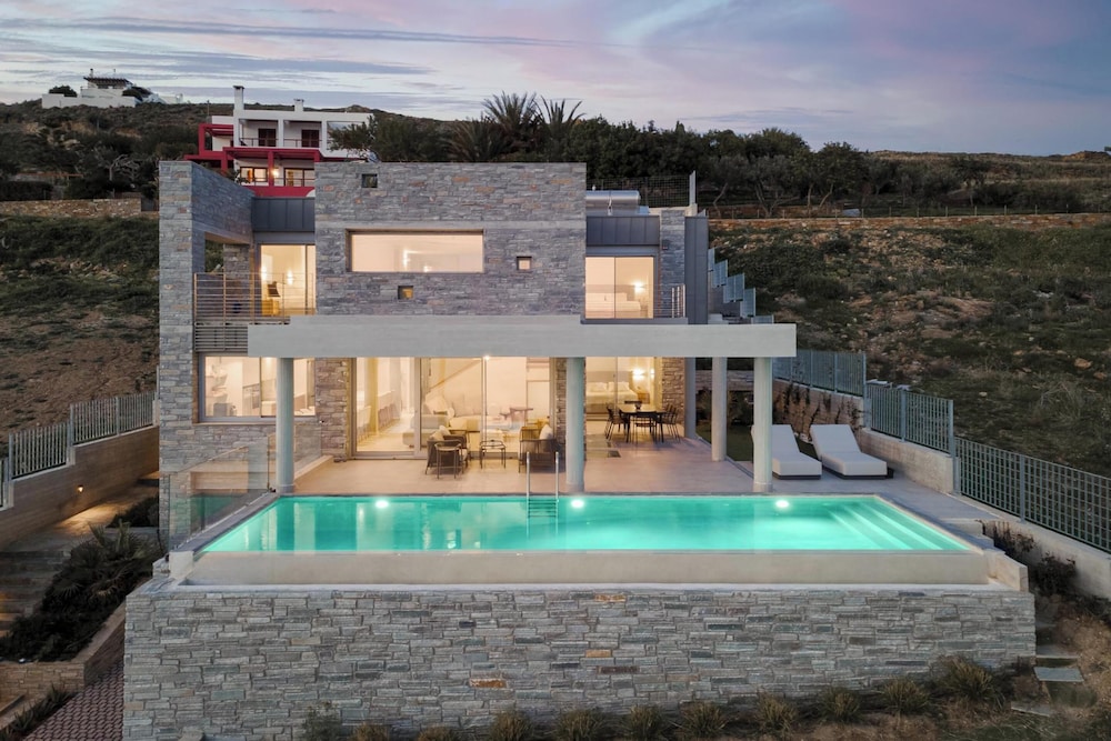 Luxurious Seafront Villa Karystos