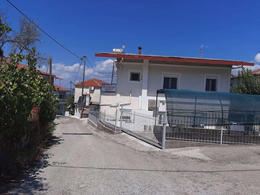 Cozy Grammatikou Home - Traditional Stay Parking