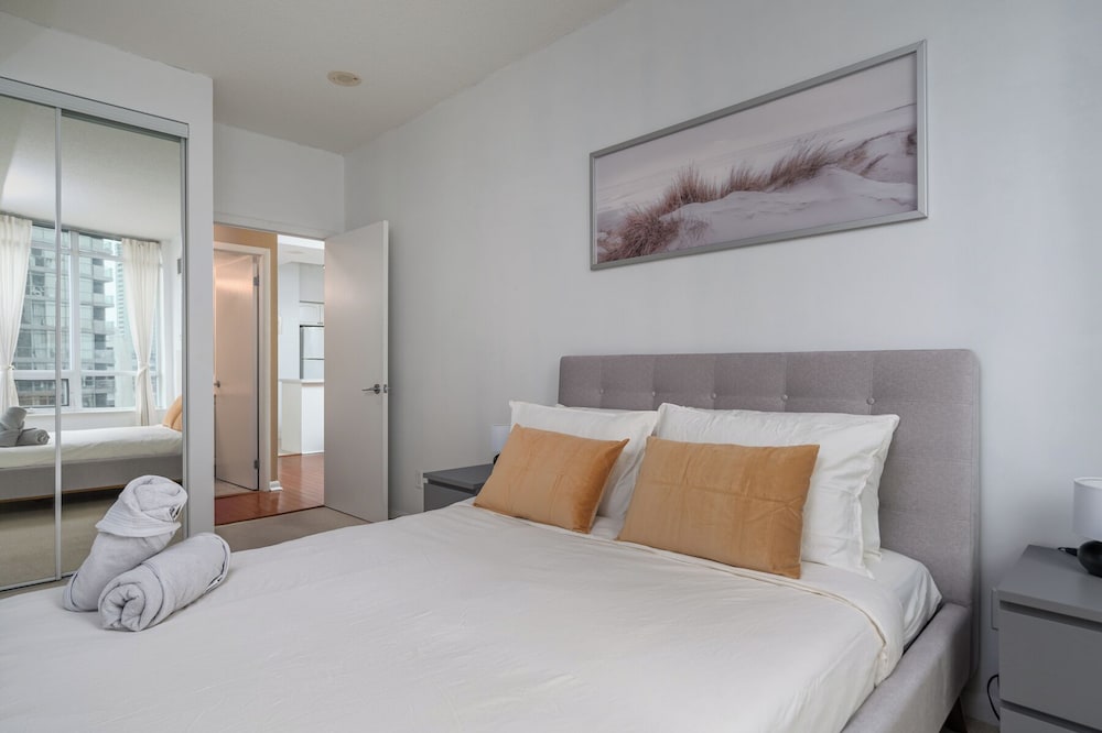 Fort York Suite