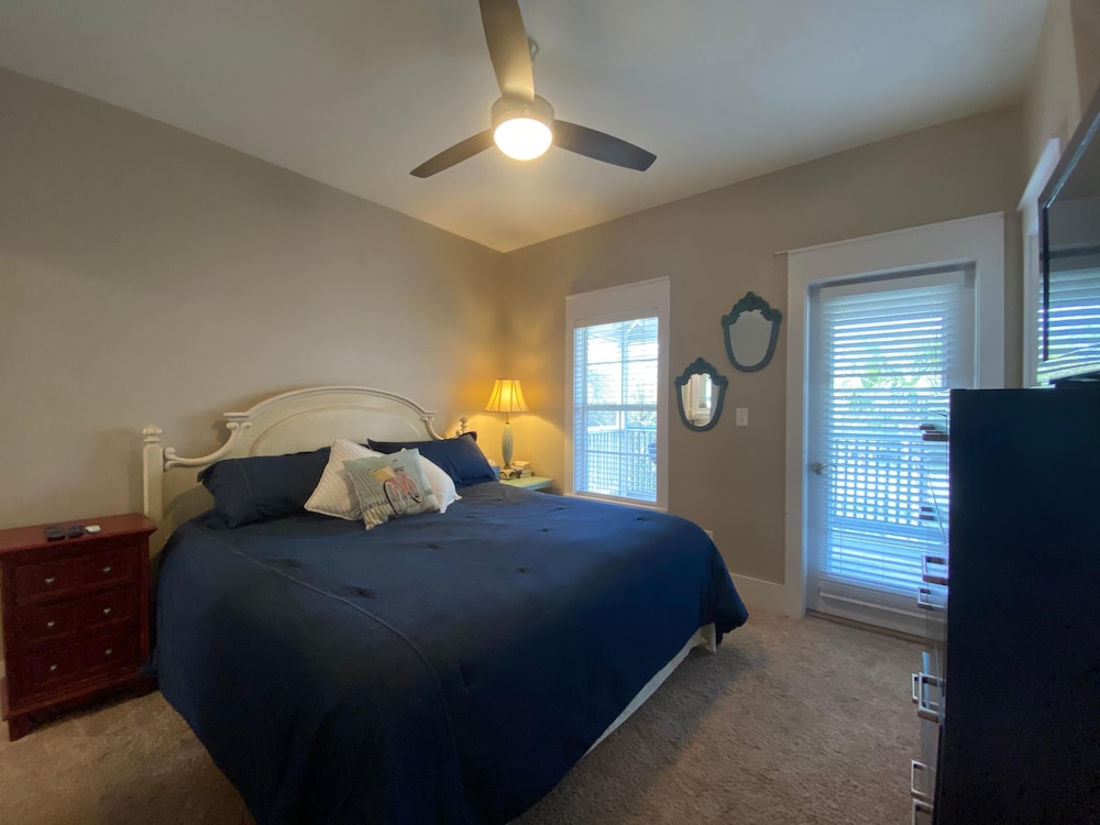 Barefoot Cottage B37 - The B's Knees