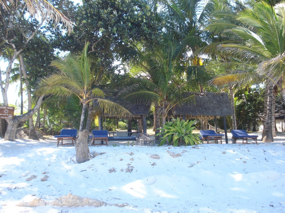 Coconut Beach Apartments