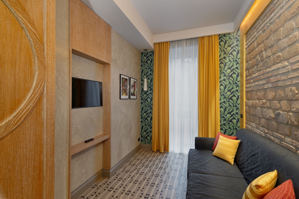 Passpartout Boutique Palace