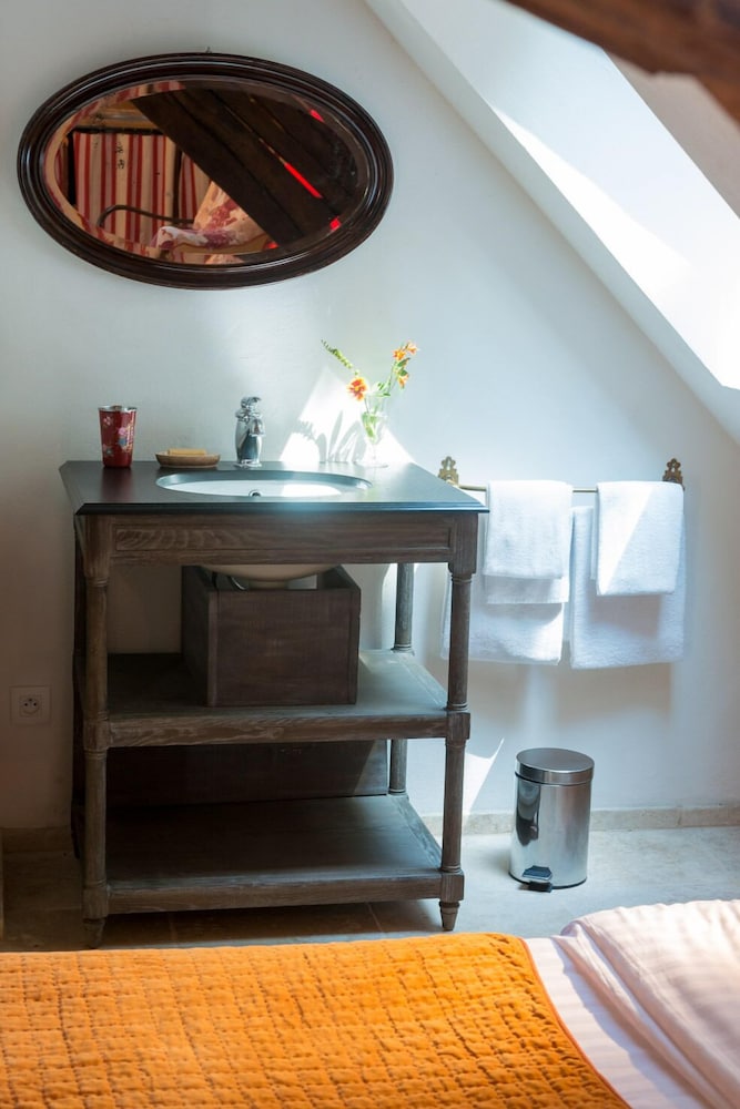 Maison le Village view 3
