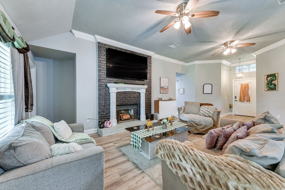 Private Yard & Patios: Family Home in Laplace!
