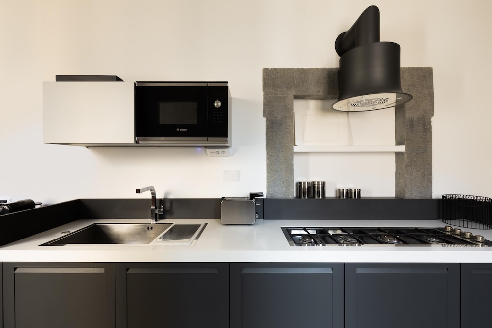 Stunning Rose Trastevere Apartment