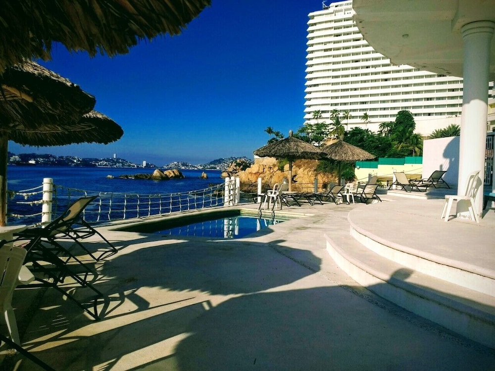 Select Suite Acapulco Twin Towers