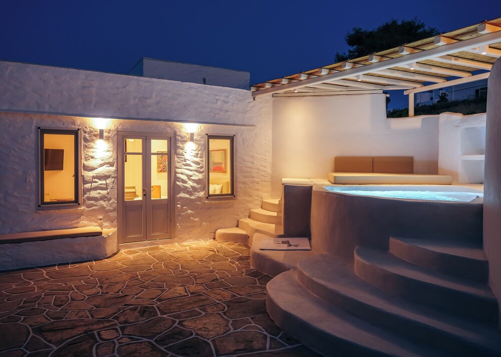 Rabagas Suites