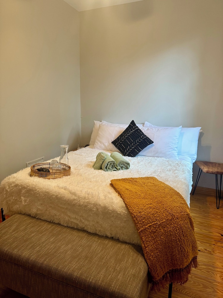 Jungle House Boutique Lofts – Downtown Columbus & Short North