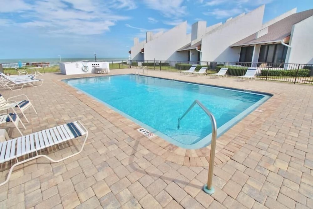 Sea Winds Condominiums I