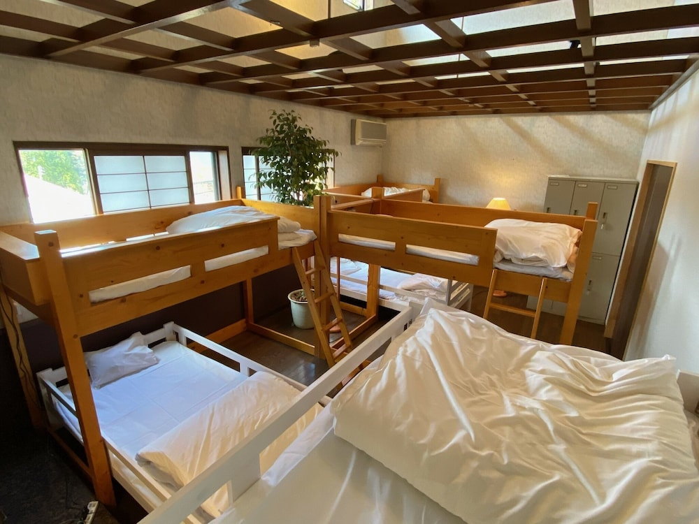 Guest House Nishiborakan - Hostel view 2