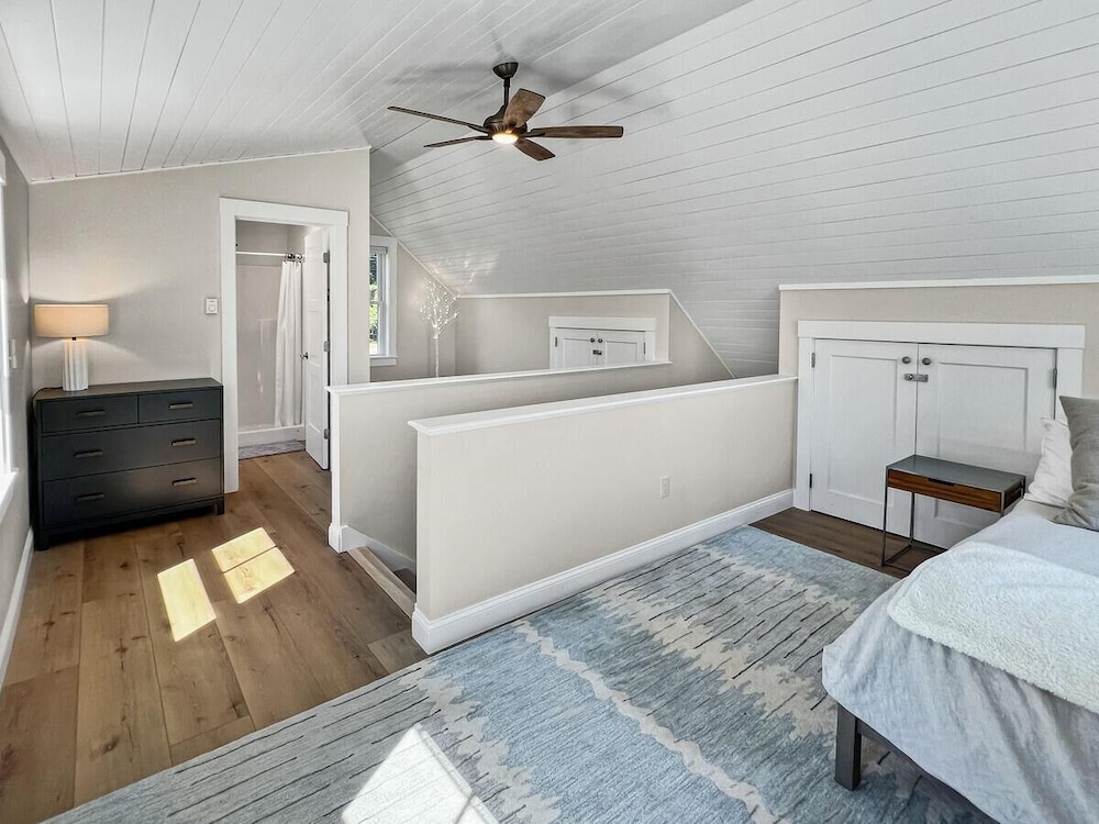 Long Sands Your All-season Getaway