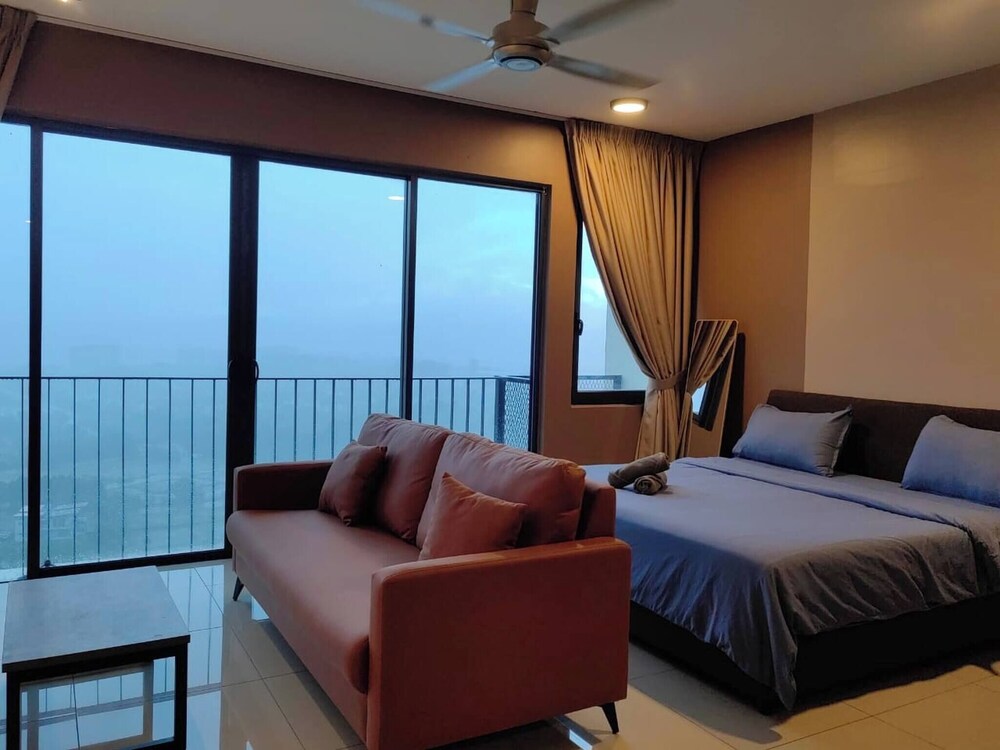 Cozy Studio in Shah Alam With Mountain View