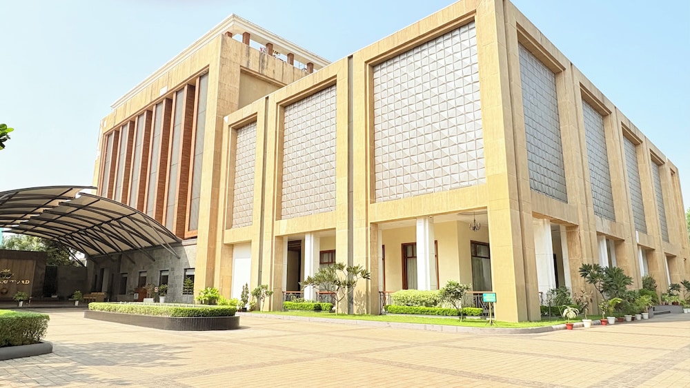 Jajati Courtyard