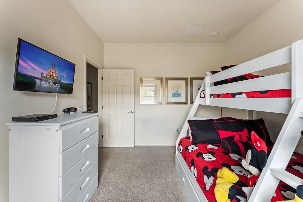 Captivating 4BR at West Lucaya Resort Wl8979