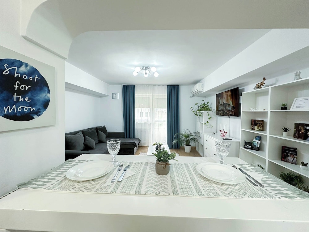 Sunrise Apartments City Center